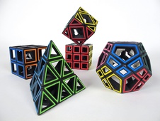 RECENTTOYS Hollow Cube