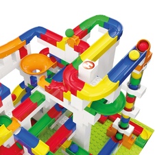 HUBELINO 585-Piece Mega Building Box