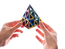 RECENTTOYS Hollow Pyramida - 885097_5.jpg