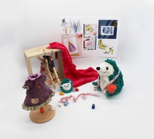 PTIPOTOS Plyšový ježko Piktou zelený – mama s miminkom