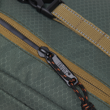 CATERPILLAR Urban Mountaineer Kilimanjaro Utility Bag - Eucalyptus