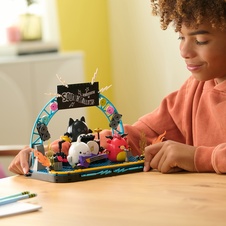 SQUISHMALLOWS Stavebnice BLDR - Koncertní turné, 3 postavičky - CNS0051_11.jpg