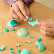 SQUISHMALLOWS Stavebnice BLDR - Sada 4 postaviček - CNS0140_8.jpg